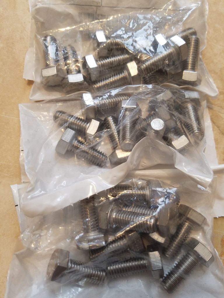 FS Brand New *121 Piece* Stainless Steel Undercarriage Bolt Kit