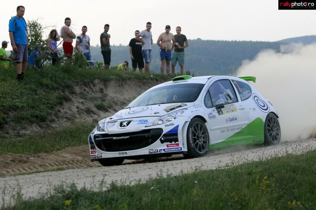 Autoworld Transilvania Rally - Delecour se desprinde