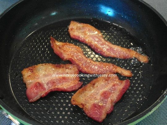 frying bacon saves beg mess from Ozeri frying pan frying bacon saves beg mess from Ozeri frying pan