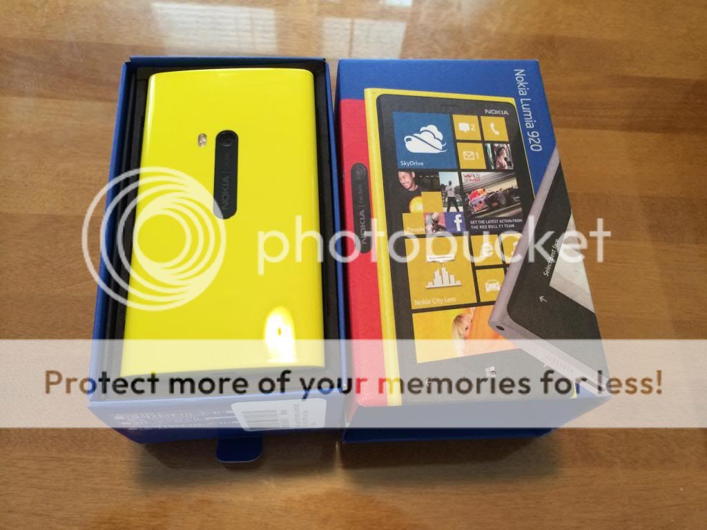 Nokia Lumia 920 Yellow Factory Unlocked 8MP 32GB 4 5" Windows Phone 8 Smartphone